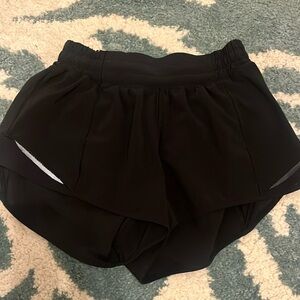Lululemon Low Rise Hottie Hot Shorts Black- No Liner
Size 2, 2.5 inch length